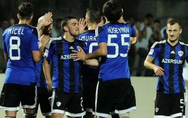 "Qarabağ" iki futbolçusu ilə müqaviləni uzatdı 