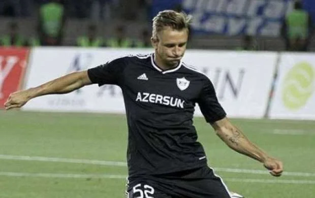 Daha bir əcnəbi futbolçu "Qarabağ"dan gedir 