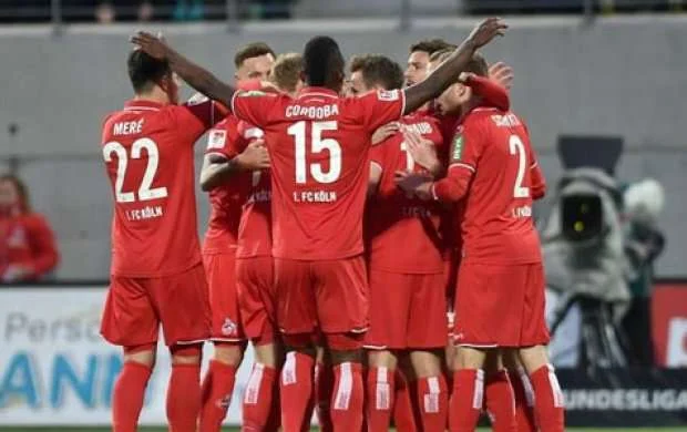 Bundesliqaya yüksələn ilk klub müəyyənləşdi 
