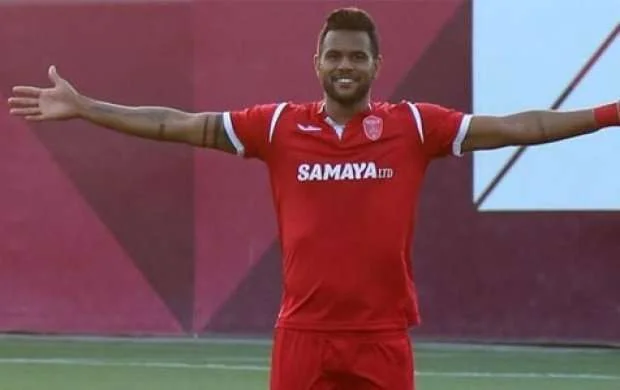 Denis Silva cəzalandı, 4 klub cərimələndi 