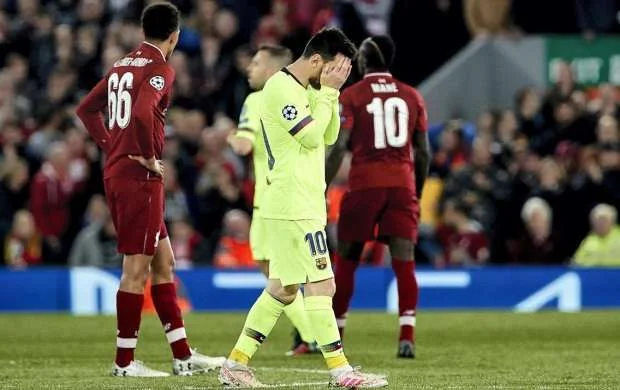 Messi niyə tək qayıdıb? 
