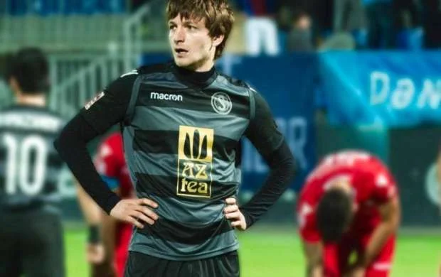 "Səbail" futbolçusunu yola saldı - RƏSMİ 