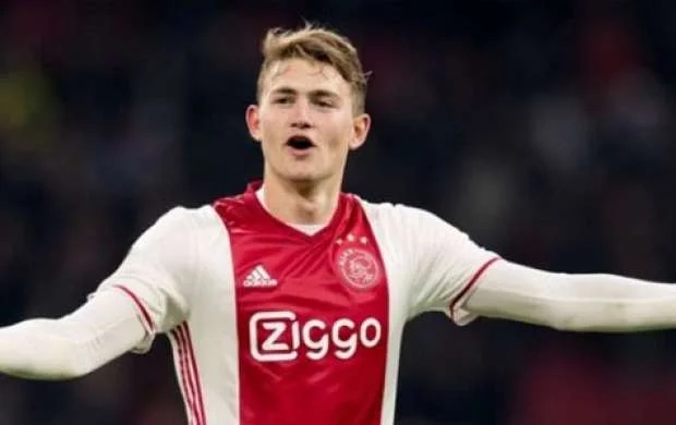 19 yaşlı futbolçu 70 milyona transfer olunur 