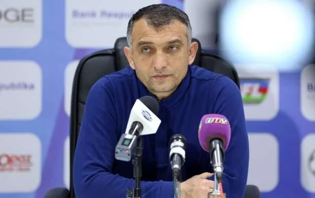 Elşad Əhmədov: "İki dövrəyə on xal yaxşı nəticə deyil" 