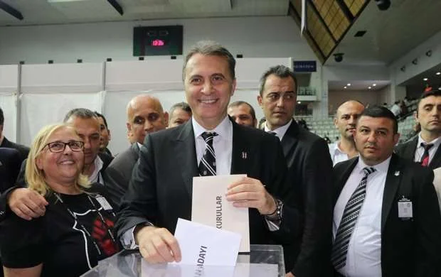 "Beşiktaş" başqanını seçdi 