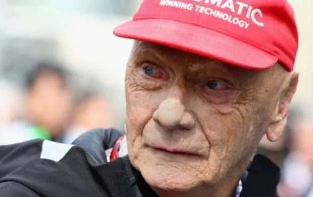 Əfsanəvi F1 pilotu vəfat etdi 