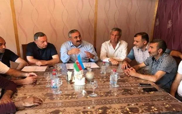 Süleymanov Gəncədə futbol ictimaiyyətinin nümayəndələri ilə görüşdü 