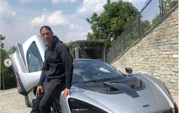 Ronaldonun yeni oyuncağı - FOTOLAR 