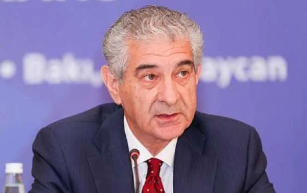 Əli Əhmədov: “Oyuna Azərbaycan bayrağı ilə getmək təklifini dəstəkləyirəm” 