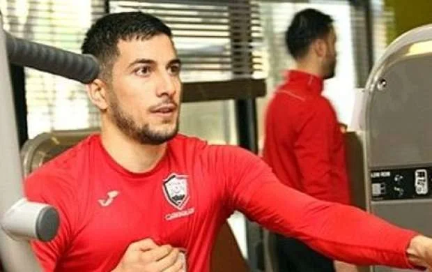 "Qəbələ" daha bir yerli futbolçusu ilə vidalaşdı 