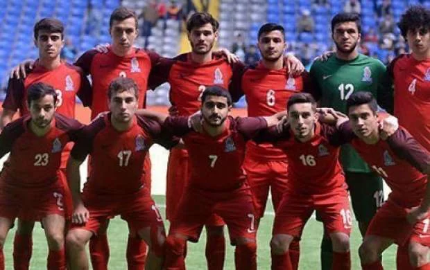 Azərbaycan millisi "cırtdan"a uduzdu 