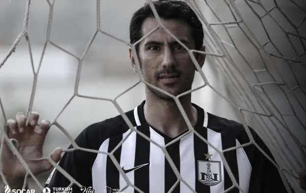 Rauf Əliyev rəsmən "Neftçi"də - FOTOLAR 