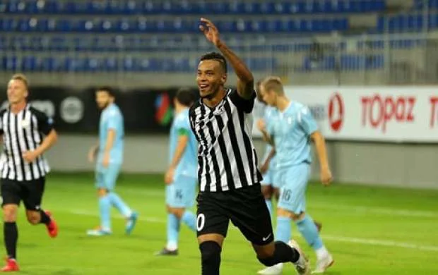 "Neftçi" sabiq futbolçusunu yenidən heyətinə qatdı 