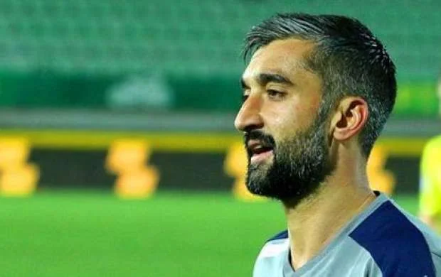 Azərbaycanlı futbolçu "Krılya Sovetov"dan gedir 