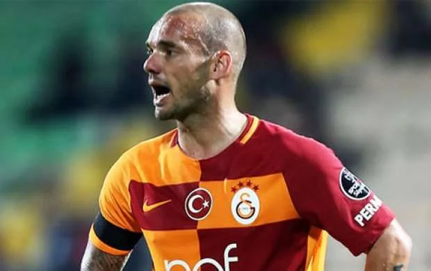 Polis Uesli Sneyder saxladı 