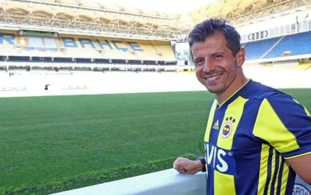 Emre Belözoğlu 3-cü dəfə “Fənərbaxça”da - RƏSMİ 