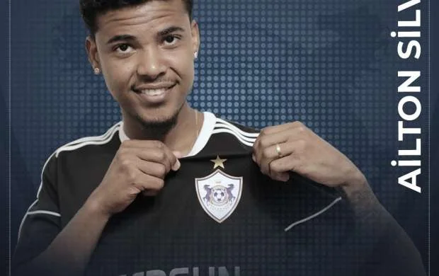 "Ştutqart"ın futbolçusu rəsmən "Qarabağ"da- FOTO 