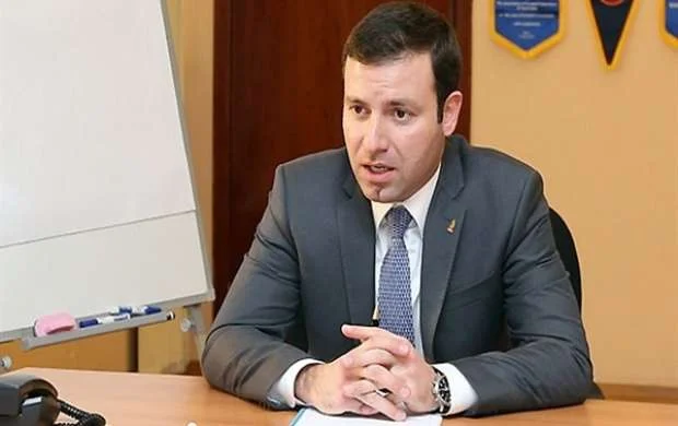 “İstefa” şüarları nəticəsini verib – Elxan Məmmədov göndərilir 
