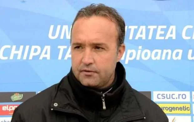 "Bizi favorit sayanlarla razı deyiləm" 