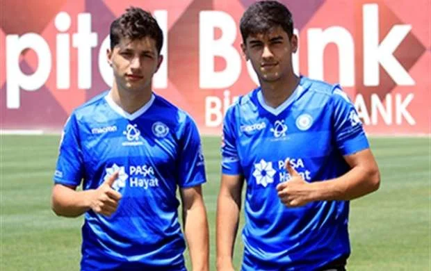 “Sumqayıt” iki futbolçu ilə müqavilə imzalayıb 