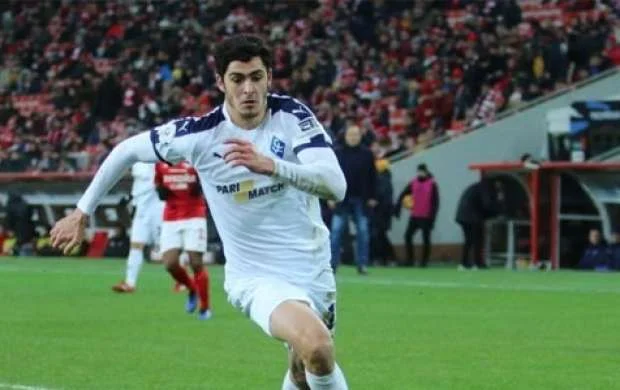 Ramil "Dinamo"da debüt etdi, "Neftçi"nin rəqibinə qarşı oynadı 
