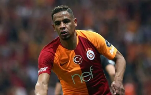 "Qalatasaray" futbolçusunu "Sevilya"ya satdı - RƏSMİ 