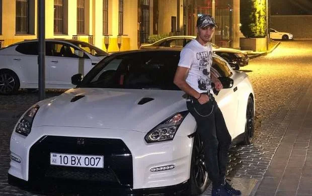 “Qarabağ”ın futbolçusunun 250 minlik yeni avtomobili - FOTOLAR 