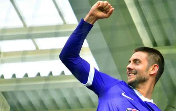 Nazarov yeni mövsümə qolla başladı 