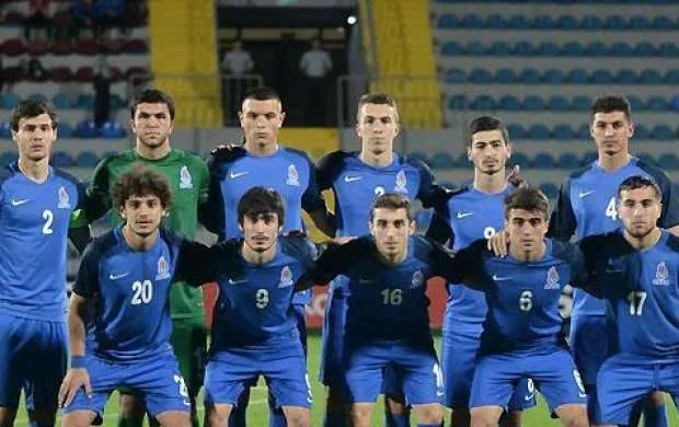 Millimizin iki oyunu eyni saatda 