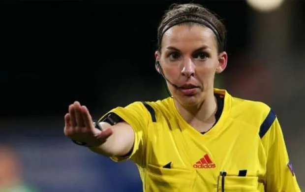 Tarixdə ilk dəfə: UEFA Super Kuboku qadınlara tapşırdı 