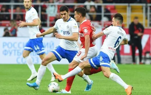 Ramil Şeydayev Moskva derbisində oynadı - FOTOLAR 