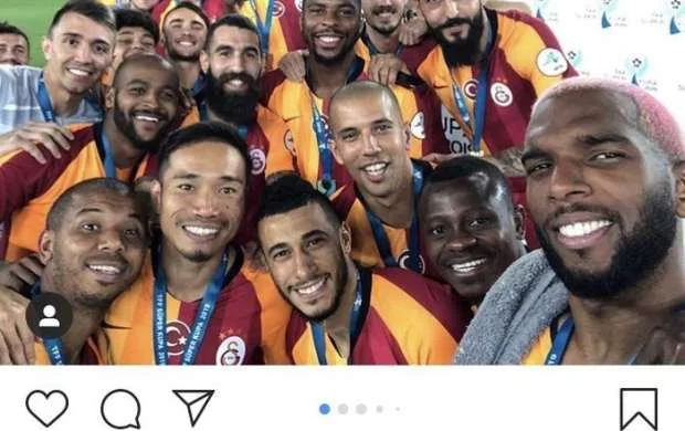 Falkao bir jesti ilə "Qalatasaray" azarkeşlərini həyəcanlandırdı - FOTO 