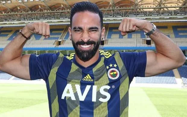 Dünya çempionu rəsmən "Fənərbaxça"da 