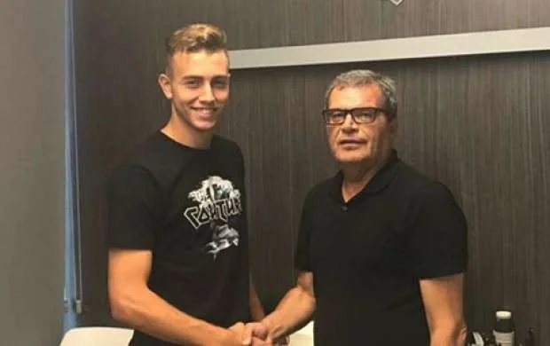 “Barselona”nın futbolçusu Hollandiya klubunda 