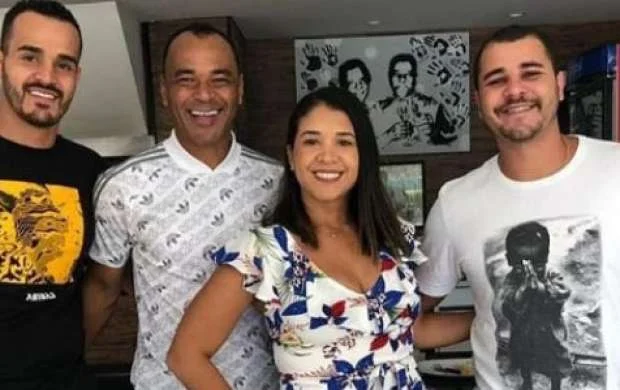 Əfsanəvi futbolçunun oğlu 29 yaşında öldü 