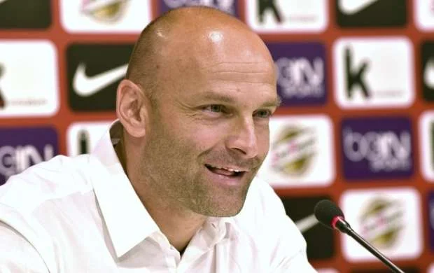 Slovakiyanın baş məşqçisi: "Futbolçular heç cür köklənə bilmədilər" 