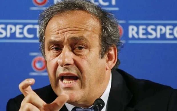 Mişel Platini yenidən futbola qayıdır 