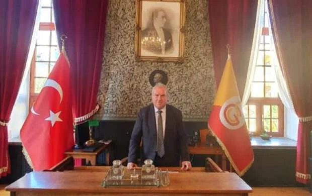 Qalatasaray Litseyinə "Fənərbaxça"lı direktor təyin edildi, ara qarışdı 