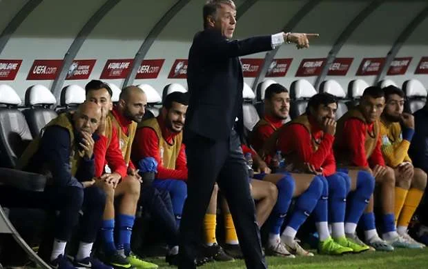 Yurçeviç: "İki yolumuz var, ya..." 