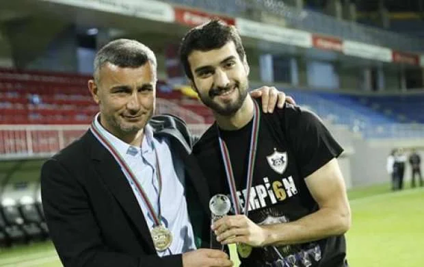 Polis Mahir Emrelinin evini soyan şəxslərin kimliyini müəyyənləşdirdi 