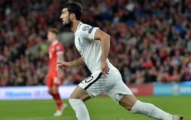 Mahir Emrelinin evini soyanlar həbs edildi 