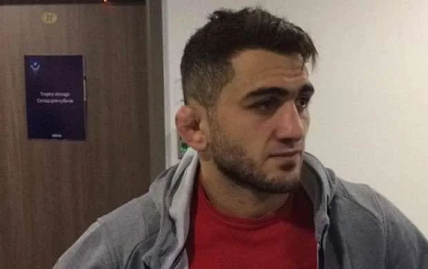 Hacı Əliyev DÇ-dəki qalmaqaldan danışdı: "Arxamca 5-6 nəfər fırlanır..." 