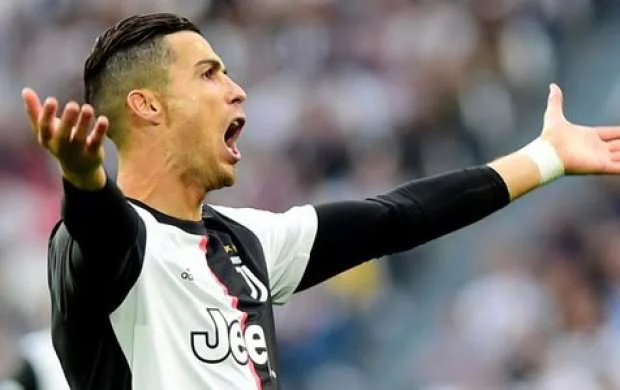 Ronaldodan sərt sözlər: "İnsanlar axmaqdı" 