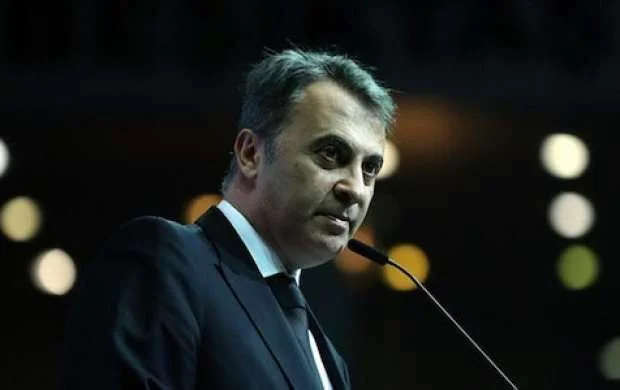 "Beşiktaş"ın prezidenti istefa verdi 