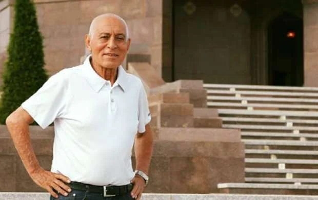 İlham Əliyev "Neftçi"nin ilk prezidenti ilə bağlı sərəncam imzaladı 