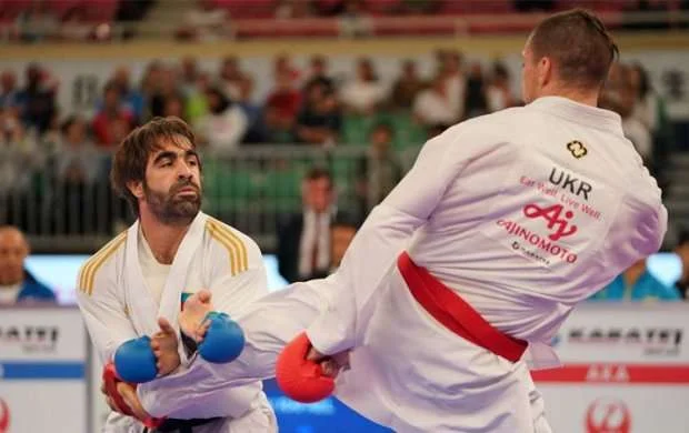 Rafael Ağayev finalda 
