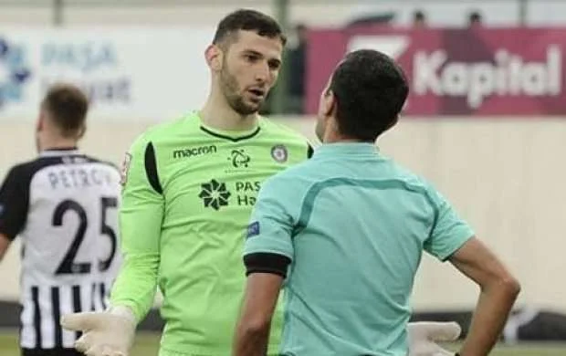 Mehdi Cənnətov milli komandaya çağırıldı 