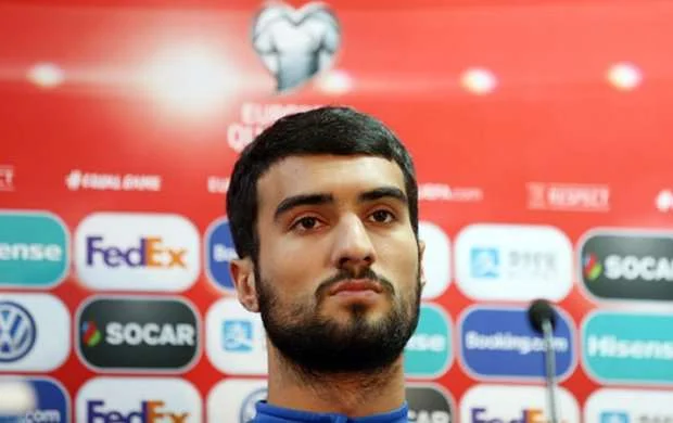 Mahir Emreli millidən kənarlaşdırıldı 