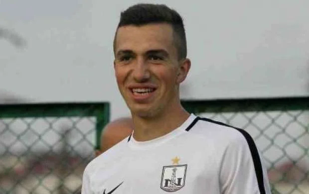 "Neftçi"nin futbolçusu liftdə qadına sataşıb 