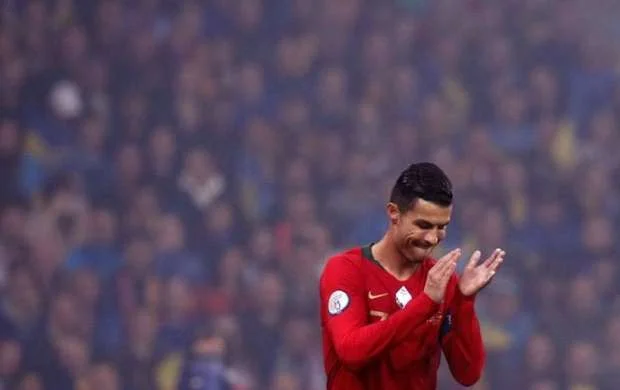 Kriştiano Ronaldo: Futbol tarixində 6-cı... 